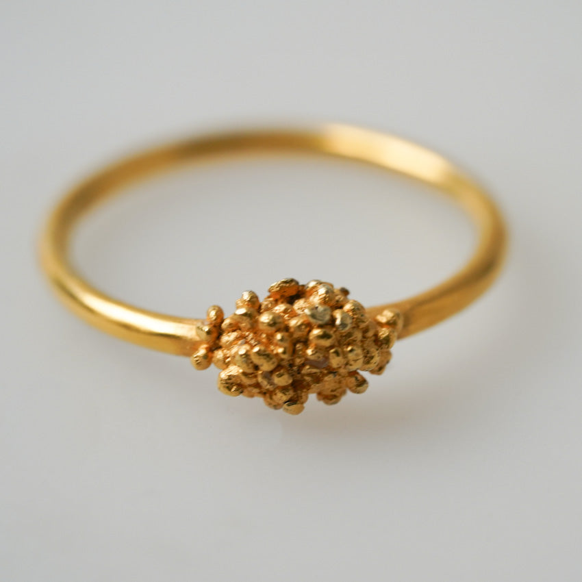 Bubbles Engagement Ring by Alexandra Baum  &amp; Classic Wedding Rings by Gudrun Hillmann